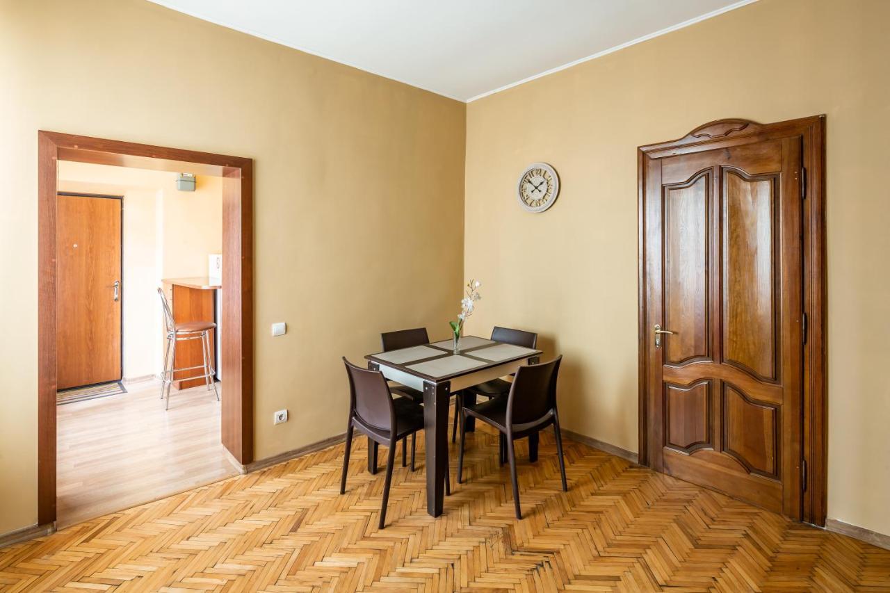 Apartment On Yana Zhizhky Λβιβ Εξωτερικό φωτογραφία