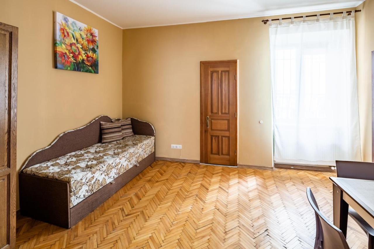 Apartment On Yana Zhizhky Λβιβ Εξωτερικό φωτογραφία