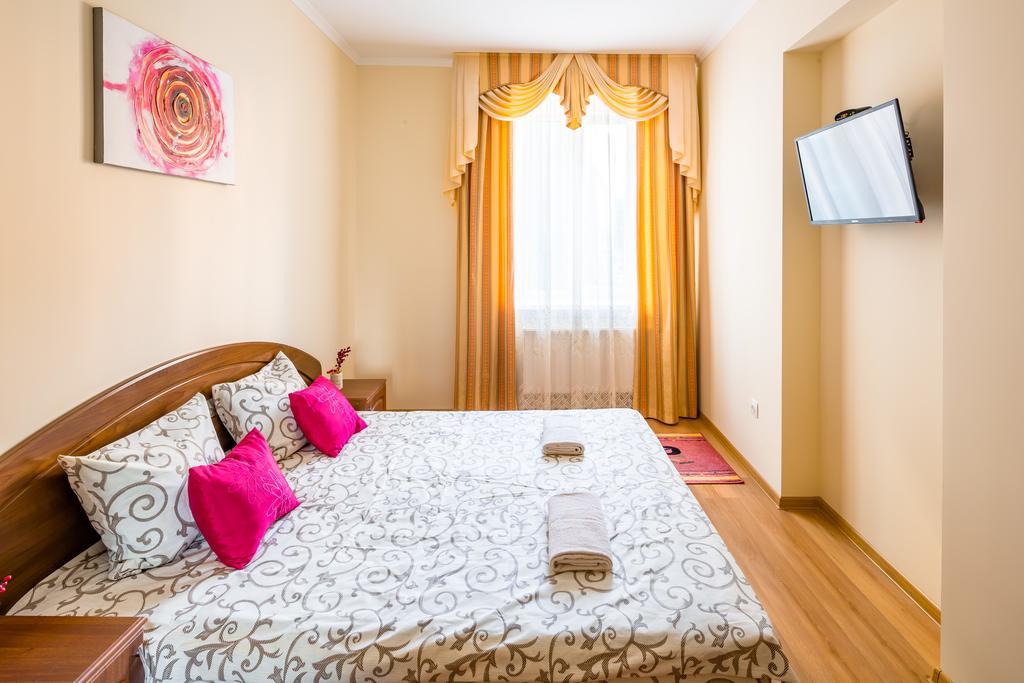 Apartment On Yana Zhizhky Λβιβ Εξωτερικό φωτογραφία