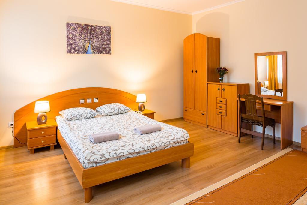 Apartment On Yana Zhizhky Λβιβ Εξωτερικό φωτογραφία