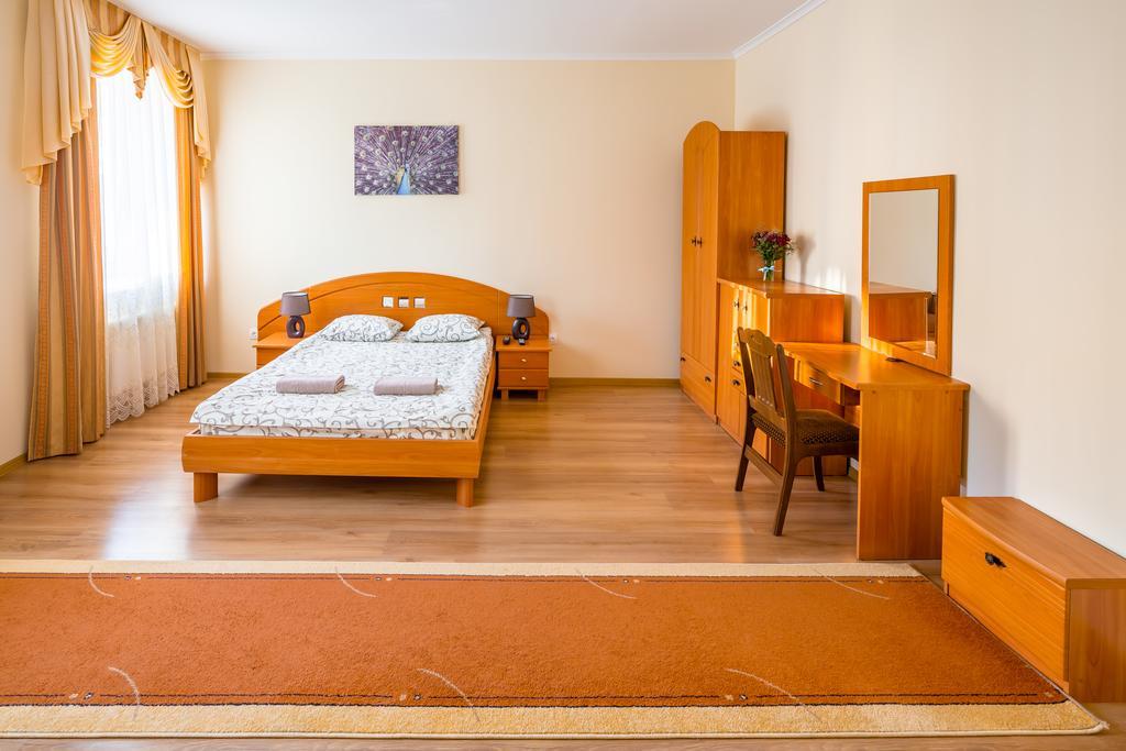 Apartment On Yana Zhizhky Λβιβ Εξωτερικό φωτογραφία