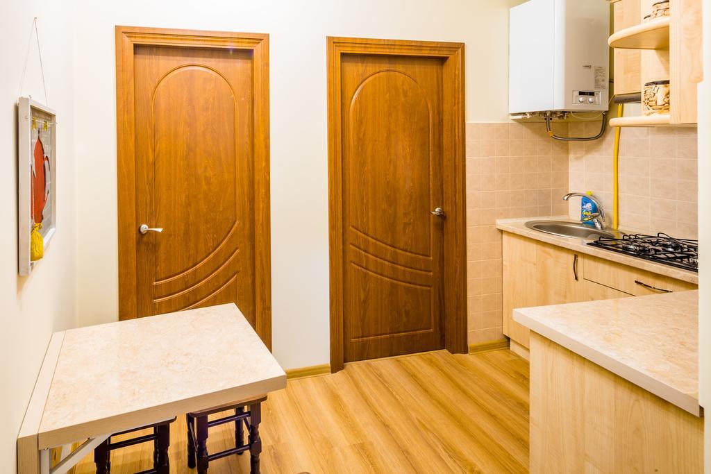 Apartment On Yana Zhizhky Λβιβ Εξωτερικό φωτογραφία